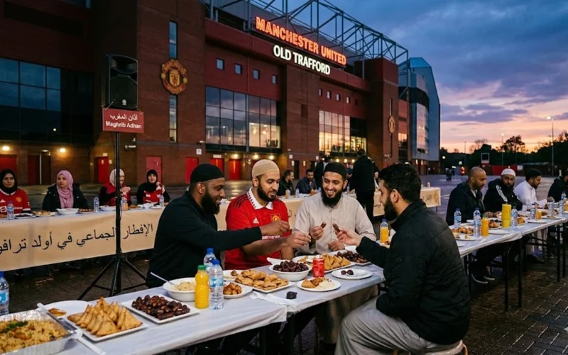 لحظات رفع آذان المغرب وتقديم وجبات الإفطار داخل ملعب أولد ترافورد